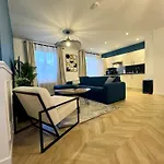 L'escale Versaillaise By Vyvea Apartamento