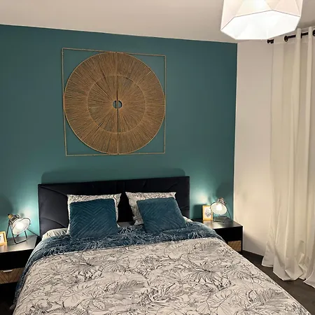 L'escale Versaillaise By Vyvea Apartment Saint-Cyr-lʼÉcole