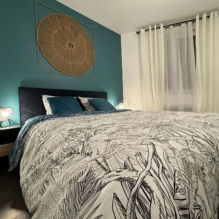 L'escale Versaillaise By Vyvea Apartment Saint-Cyr-lʼÉcole